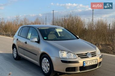 Хэтчбек Volkswagen Golf 2004 в Дрогобыче