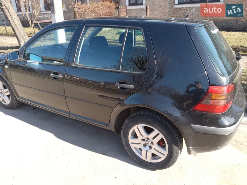 Volkswagen Golf