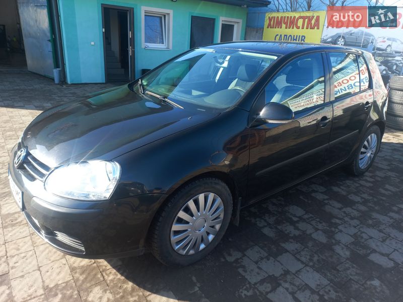 Volkswagen Golf 2004