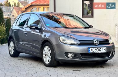 Хетчбек Volkswagen Golf 2011 в Мукачевому