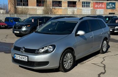 Универсал Volkswagen Golf 2011 в Каменке
