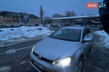 Универсал Volkswagen Golf 2015 в Житомире