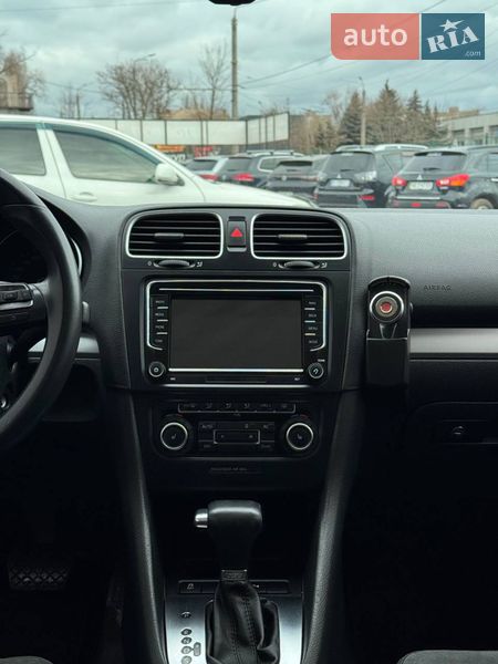 Универсал Volkswagen Golf 2010 в Кривом Роге