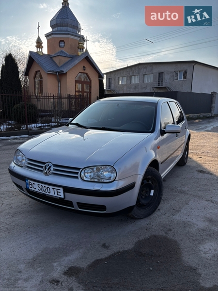 Volkswagen Golf 1998