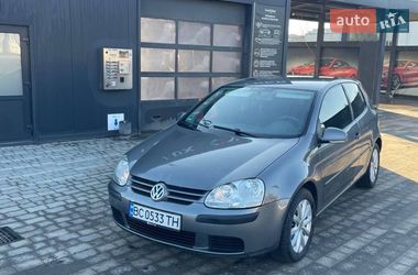 Хэтчбек Volkswagen Golf 2005 в Львове