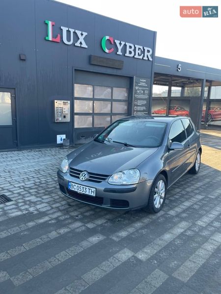 Volkswagen Golf 2005