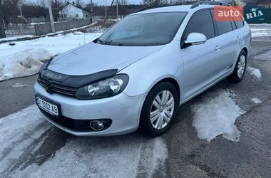 Универсал Volkswagen Golf 2011 в Нетешине