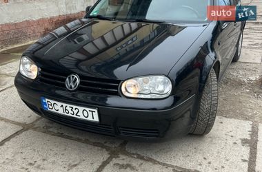 Хетчбек Volkswagen Golf 2001 в Яворові