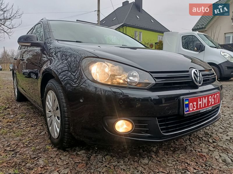 Универсал Volkswagen Golf 2011 в Луцке