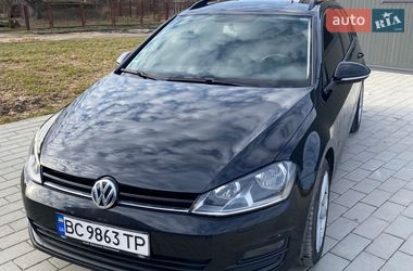 Универсал Volkswagen Golf 2015 в Жовкве