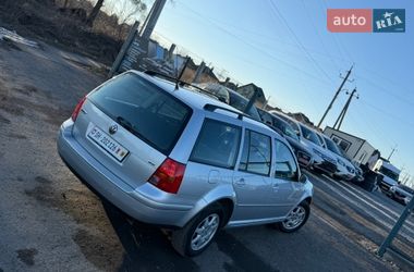 Універсал Volkswagen Golf 2004 в Рівному