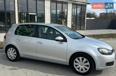 Хетчбек Volkswagen Golf 2010 в Львові