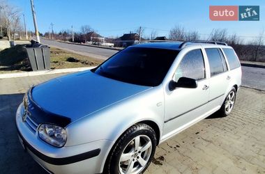 Универсал Volkswagen Golf 2001 в Окнах