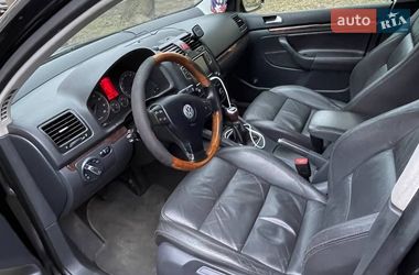 Хэтчбек Volkswagen Golf 2006 в Львове