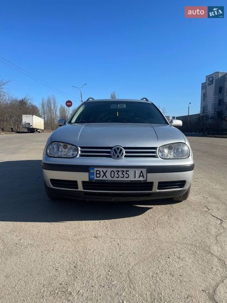 Volkswagen Golf 2003