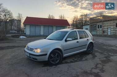 Хэтчбек Volkswagen Golf 2000 в Ивано-Франковске