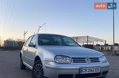 Хэтчбек Volkswagen Golf 2002 в Чернигове