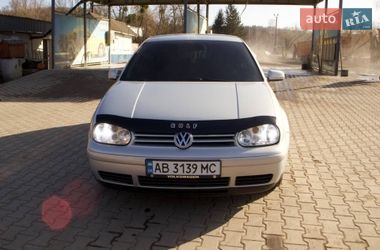Хэтчбек Volkswagen Golf 1999 в Тростянце