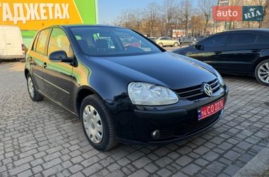Хетчбек Volkswagen Golf 2005 в Івано-Франківську