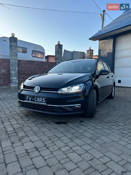 Универсал Volkswagen Golf 2019 в Луцке