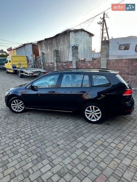 Универсал Volkswagen Golf 2019 в Луцке
