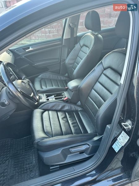 Универсал Volkswagen Golf 2019 в Луцке