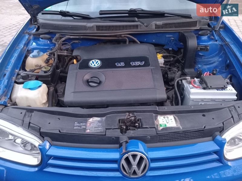 Хэтчбек Volkswagen Golf 2001 в Дрогобыче