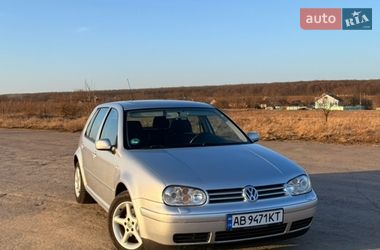 Хэтчбек Volkswagen Golf 2002 в Баре