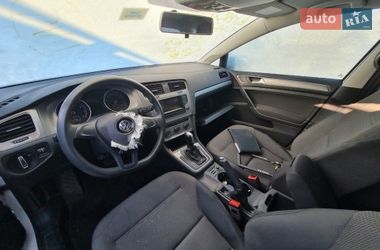 Универсал Volkswagen Golf 2016 в Черновцах