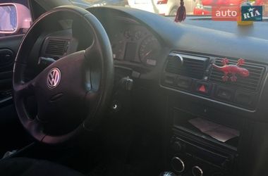 Хэтчбек Volkswagen Golf 2002 в Львове