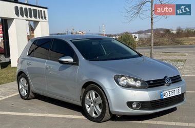 Хэтчбек Volkswagen Golf 2010 в Мукачево