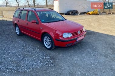 Универсал Volkswagen Golf 2003 в Бучаче