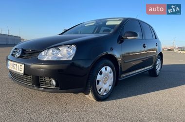 Хэтчбек Volkswagen Golf 2008 в Киеве