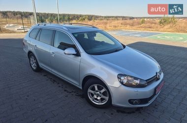 Универсал Volkswagen Golf 2010 в Луцке