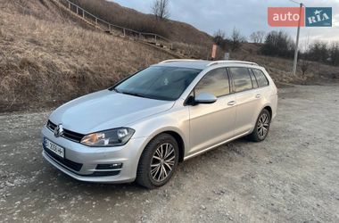 Универсал Volkswagen Golf 2016 в Полтаве