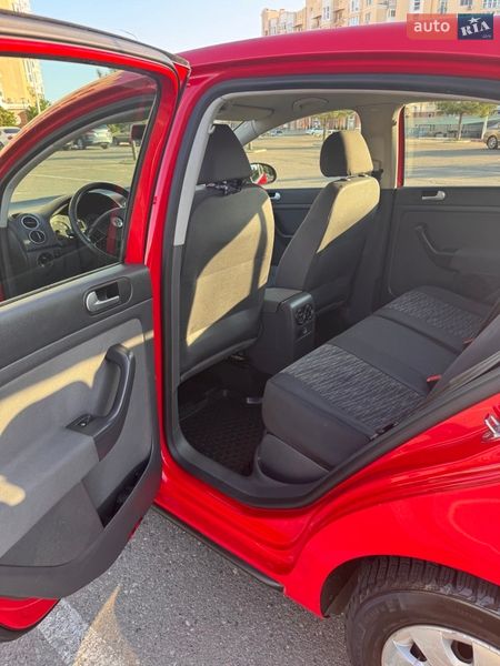 Хэтчбек Volkswagen Golf 2009 в Николаеве