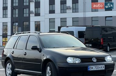 Универсал Volkswagen Golf 2004 в Ровно