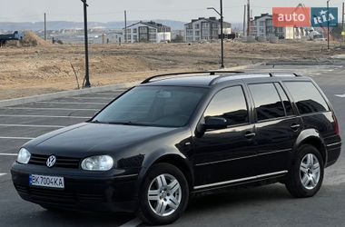 Універсал Volkswagen Golf 2004 в Рівному