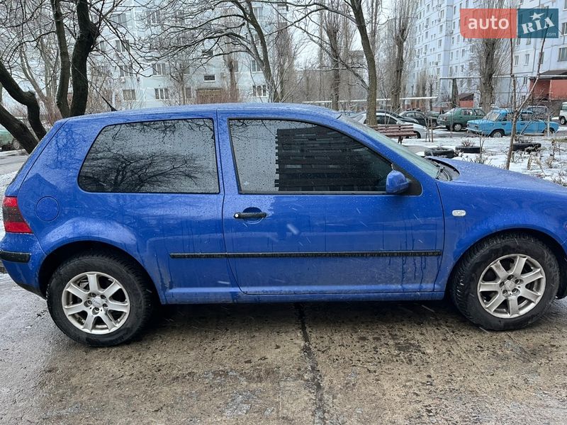 Volkswagen Golf 2001