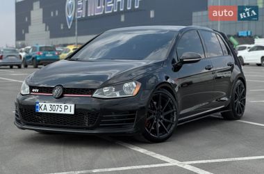 Хэтчбек Volkswagen Golf 2016 в Львове