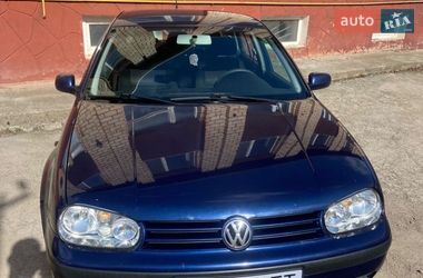 Хетчбек Volkswagen Golf 2001 в Сокирянах