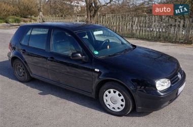 Хэтчбек Volkswagen Golf 2001 в Камне-Каширском