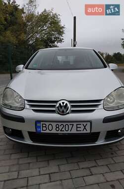 Хетчбек Volkswagen Golf 2005 в Тернополі