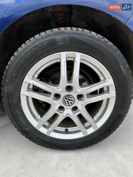 Хэтчбек Volkswagen Golf 2006 в Звягеле