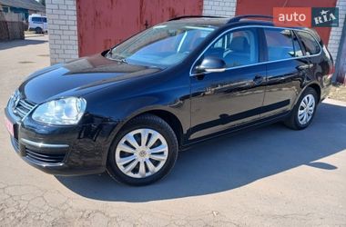 Универсал Volkswagen Golf 2009 в Хороле
