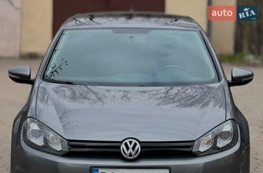 Хэтчбек Volkswagen Golf 2011 в Львове