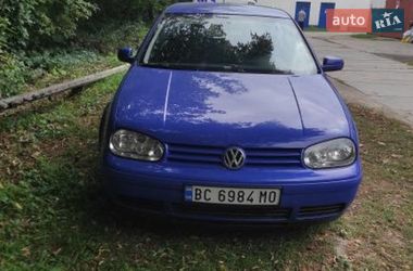 Хэтчбек Volkswagen Golf 2002 в Львове