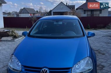 Хэтчбек Volkswagen Golf 2003 в Луцке