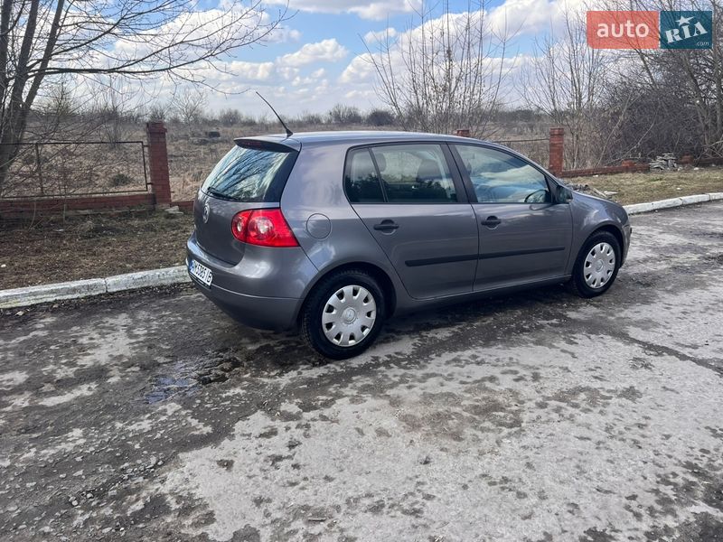 Хэтчбек Volkswagen Golf 2006 в Бердичеве