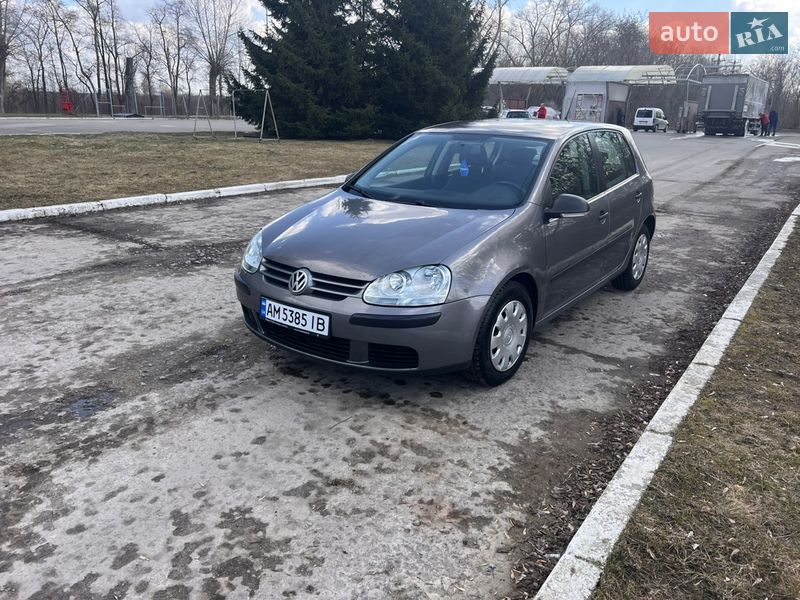 Хэтчбек Volkswagen Golf 2006 в Бердичеве